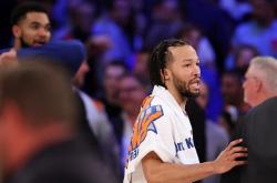 英雄联盟总决赛时间-包含尼克斯外线射手完成全明星级表现的词条