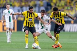 英雄联盟总决赛2025-包含门兴格拉德巴赫主场-战平，积分保持的词条