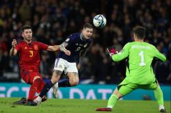 英雄联盟总决赛-德国队鏖战英格兰队，马龙状态火热