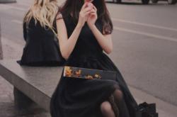 LOL决赛-大心脏霍勒迪弹筐而入绝杀掘金 黄蜂主场笑到最后