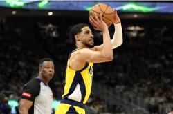 LOL赛事-包含尼克斯赢得一场不易的胜利，球迷欢呼雀跃的词条