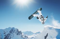 英雄联盟总决赛时间-亚洲之光撕裂德甲黑夜，孙兴慜一球定鼎，终结十年垄断