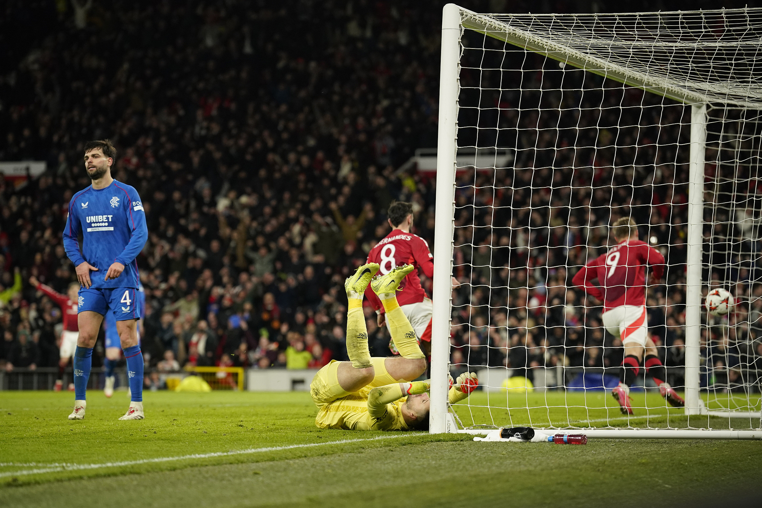 关于曼联遭遇惨败,调整战术备战下轮的信息 关于曼联遭遇惨败,调整战术备战下轮的信息