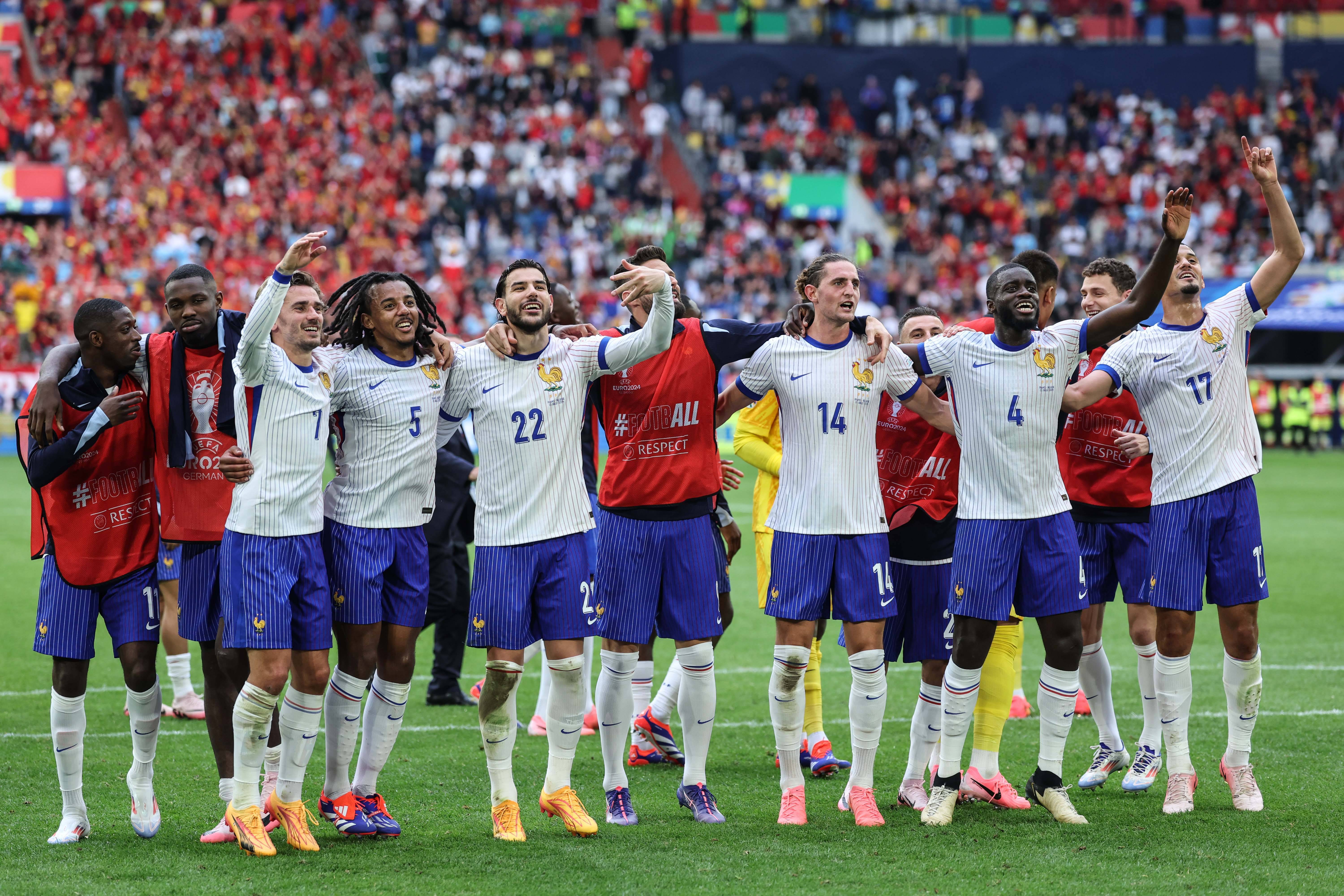 法国队在比赛中展现出色，晋级半决赛