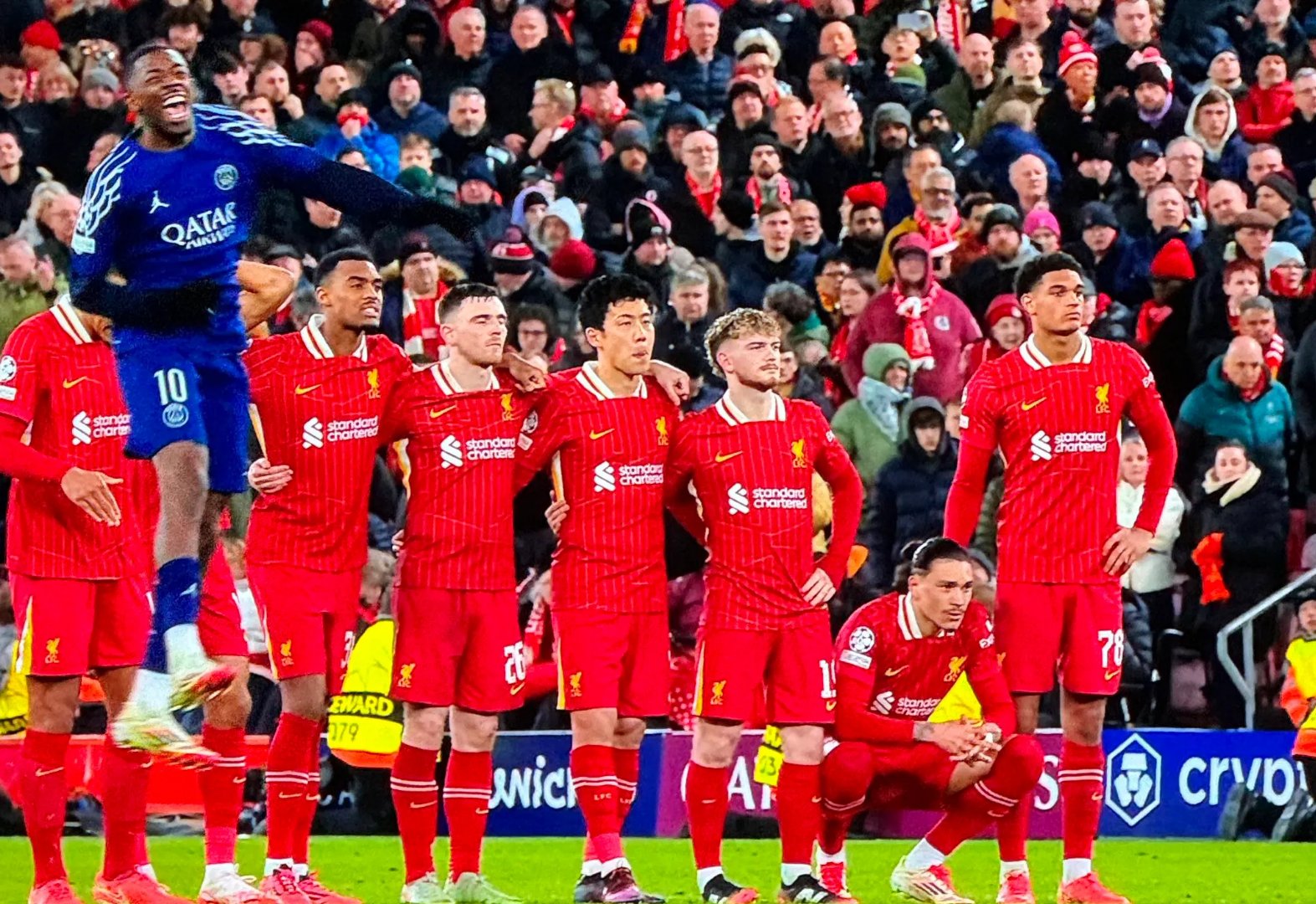 关于拜仁慕尼黑后防线调整,球队期望再获成功的信息 关于拜仁慕尼黑后防线调整,球队期望再获成功的信息