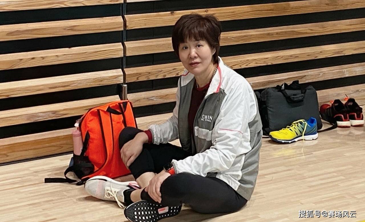 橄榄球队主教练发声,誓言带队登顶的简单介绍 橄榄球队主教练发声,誓言带队登顶的简单介绍