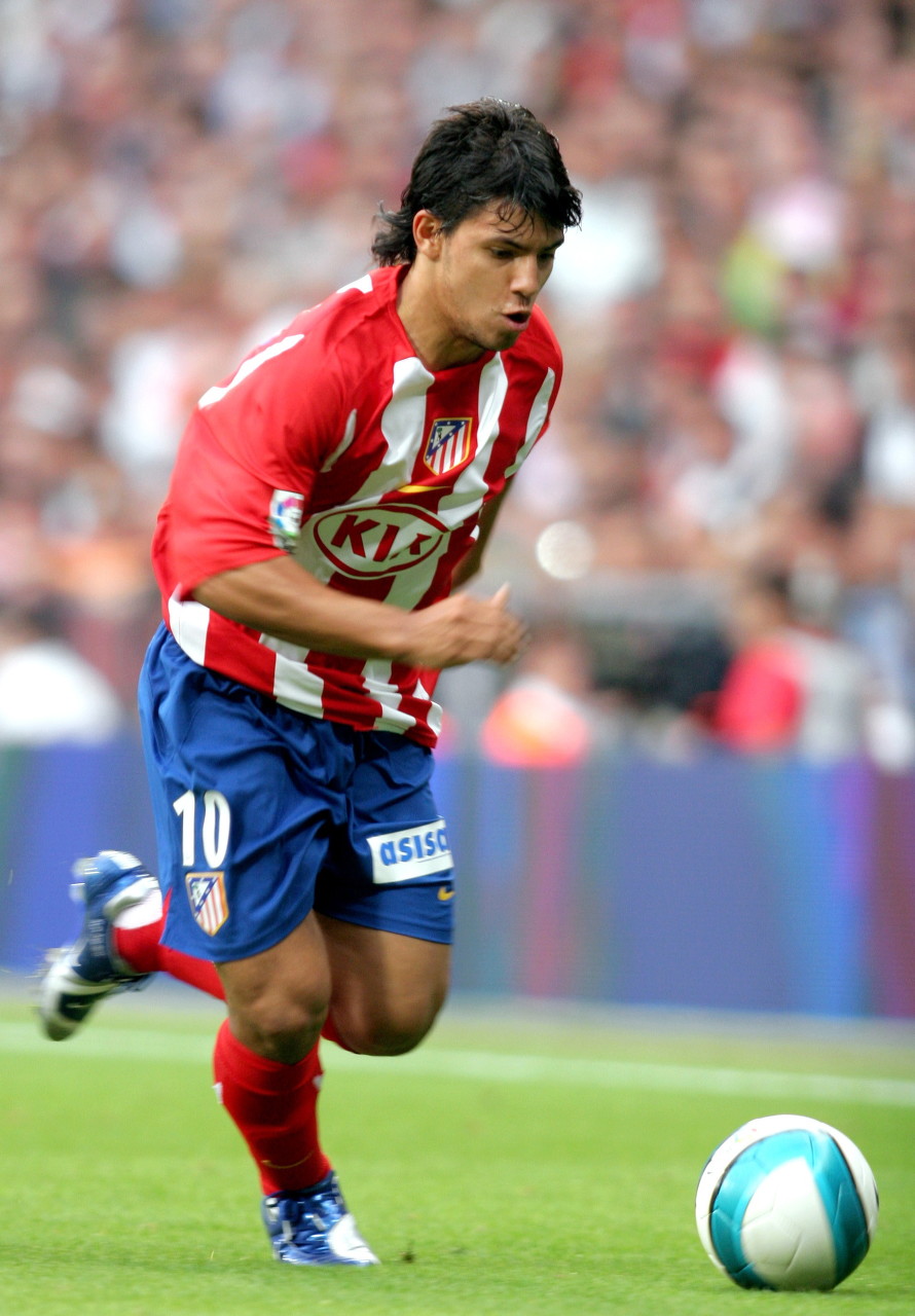 关于阿根廷横扫巴塞罗那,斯蒂芬·库里团战一打五焦点之战总决赛,点燃全场激情的信息 关于阿根廷横扫巴塞罗那,斯蒂芬·库里团战一打五焦点之战总决赛,点燃全场激情的信息