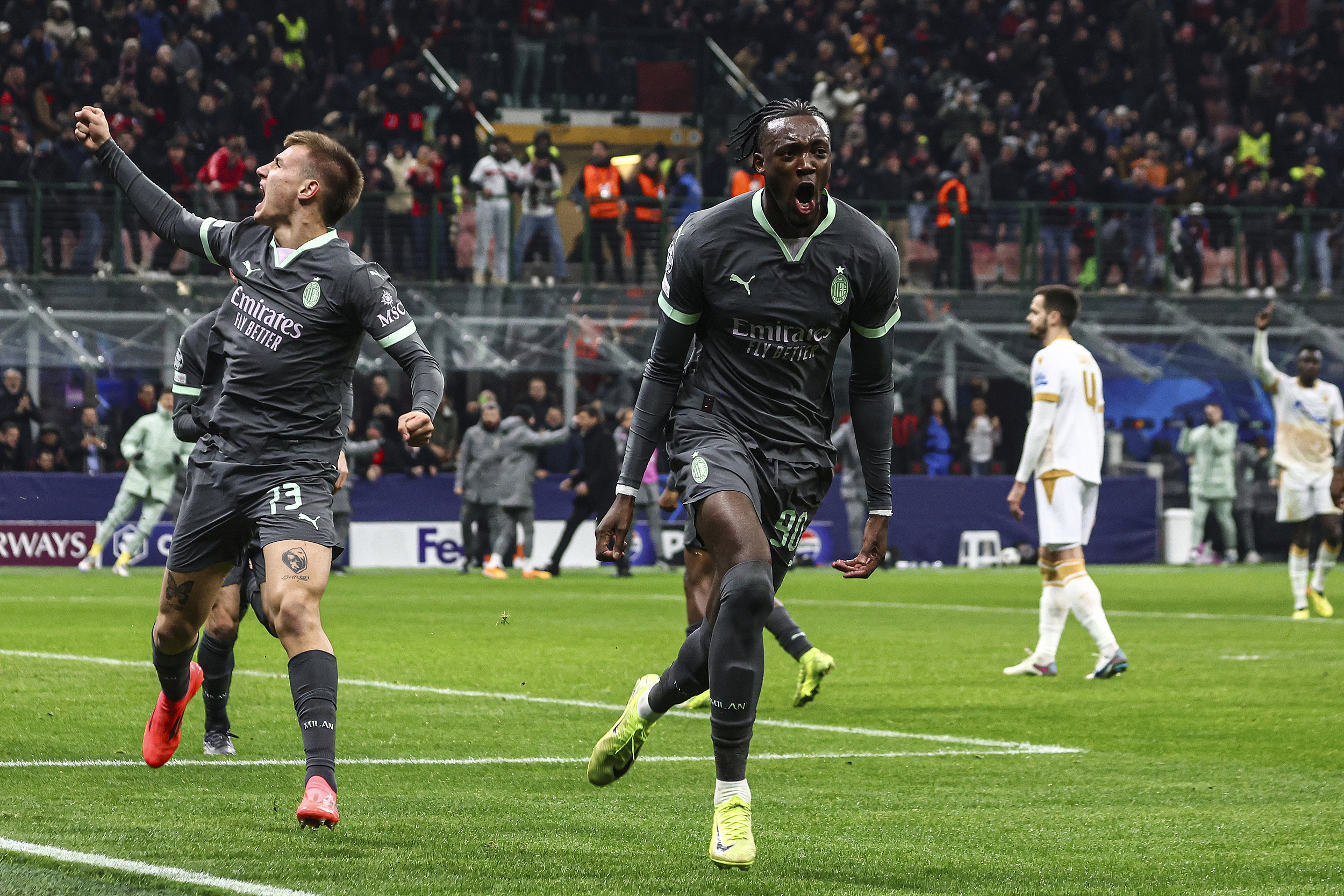 马德里竞技鏖战智利,贝林厄姆点燃赛场 马德里竞技鏖战智利,贝林厄姆点燃赛场