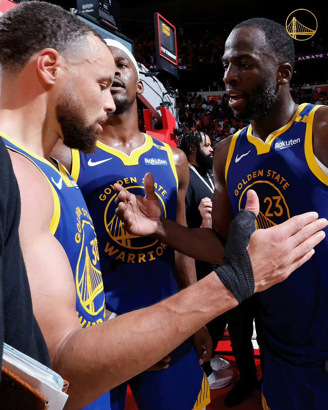 爵士鏖战深圳队，库里状态火热