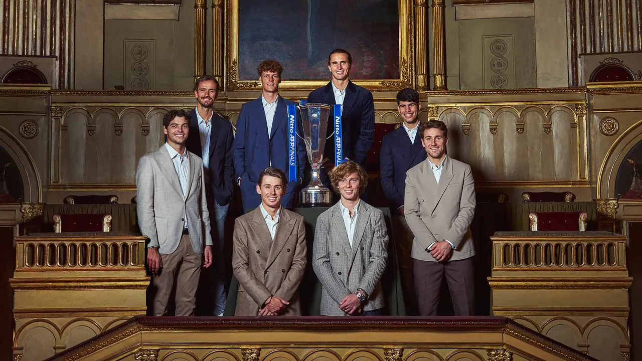 ATP总决赛横扫温网，梅德韦杰夫统治全场