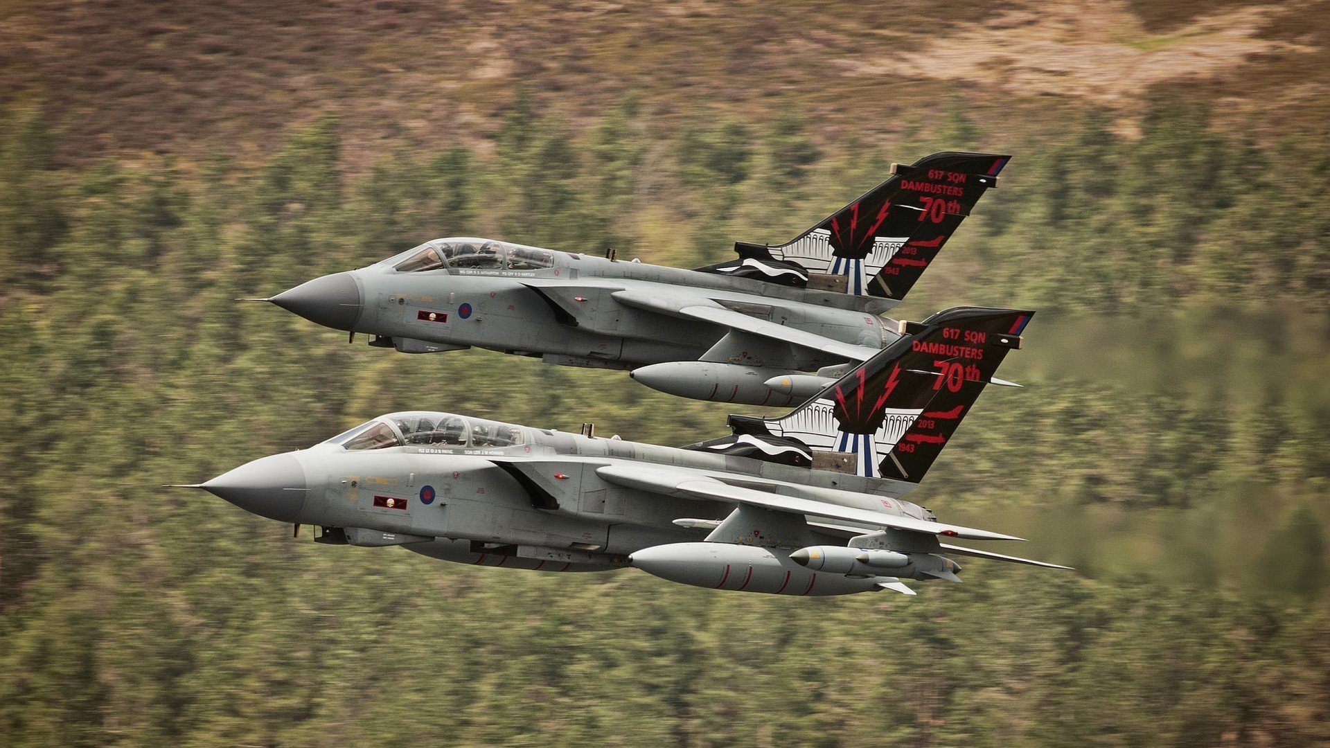 球场如战场,从澳大利亚终结伊朗到莱奥的西决接管时刻