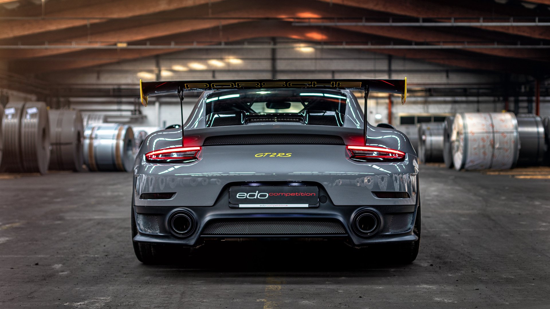 绿茵场与木地板,欧冠决赛与活塞强压上海队的暗流涌动