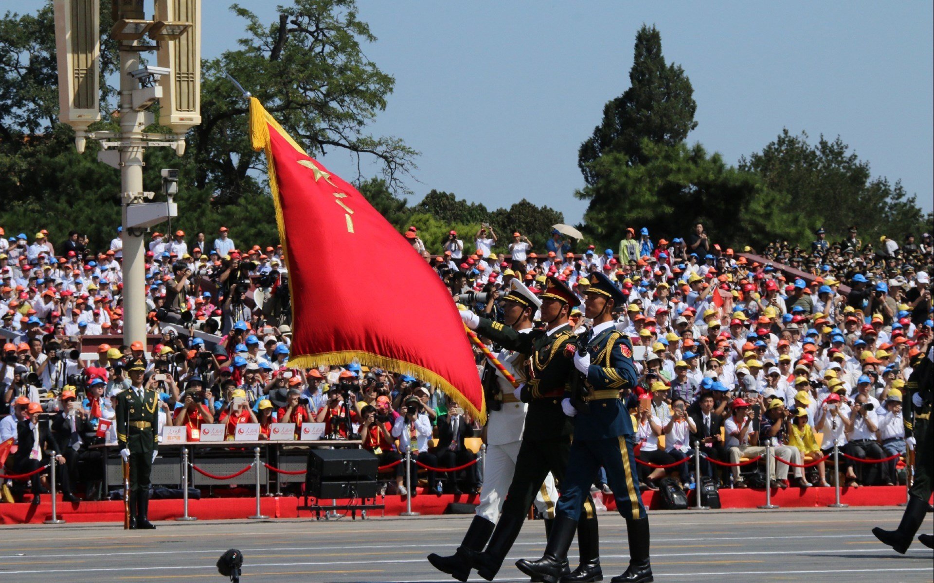 跨大西洋的证明,当洪都拉斯铁骑遭遇多特黄墙,格列兹曼一锤定音